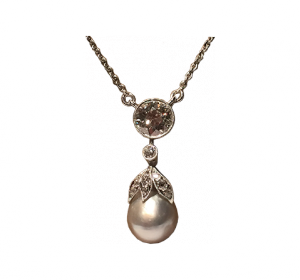 Natural-Pearl–Diamond-Pendant around 1910